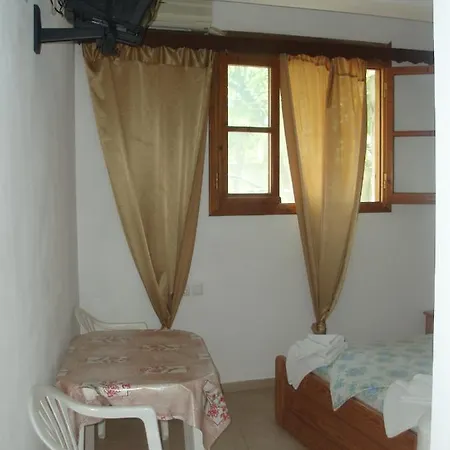 Hl Hotel *